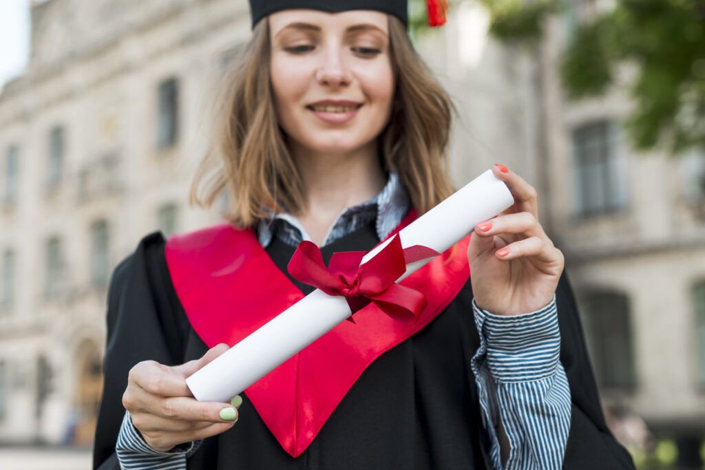 graduate institute geneva scholarships